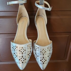 Ballet flat size 7 women's silver